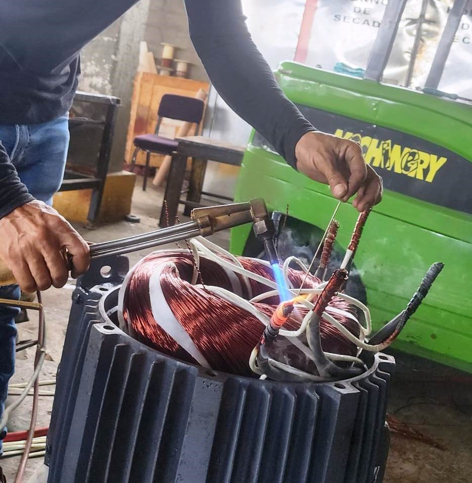 Proceso de rebobinado de motor